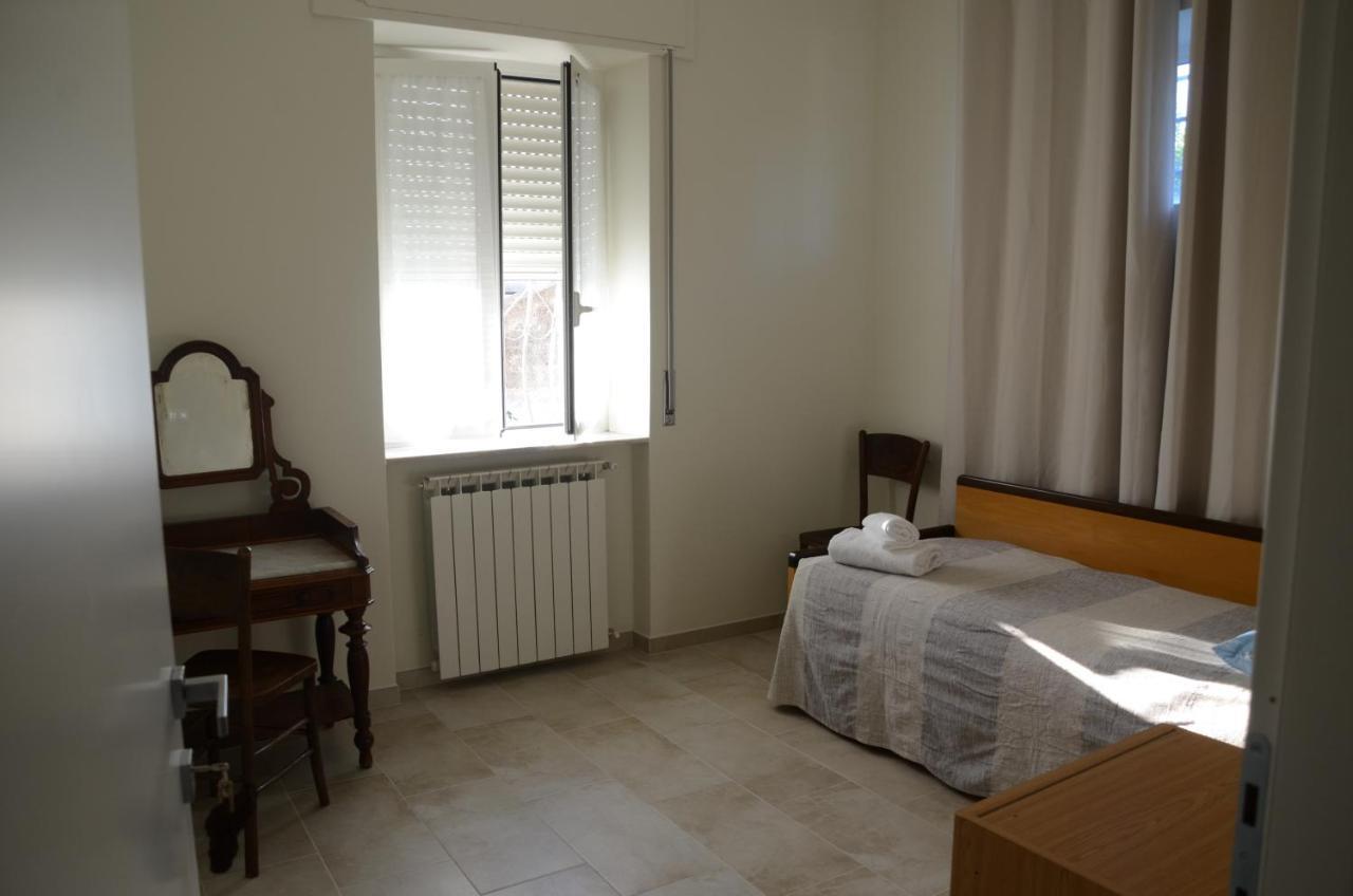 Calicantus Bed And Breakfast Albenga Exterior photo